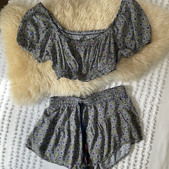 ANTHROPOLOGIE MATCHING SET - Picture 7 of 7